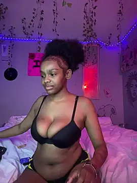 Aishadavis live cam on StripChat