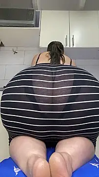 Chloee_Peach