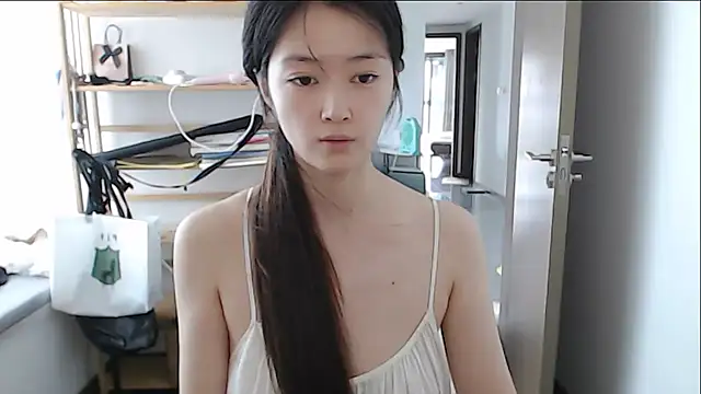 mimi-cnbaby (F young) - ❤想换一个高清直播相机~~~⭐目标达成穿比基尼