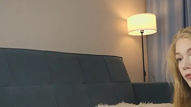 AliceLebel live cam