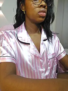 Im_Camila__ live cam on StripChat