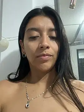 brittanydiaz (F young) - Fingers pussy creamy