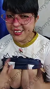 cherryderry (Ask my age) - baile erotico con tetas y pubis de fuera