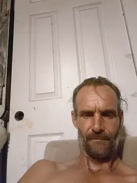 hungwell1515 (Ask my age) - Help me fund my portfolio for USA models