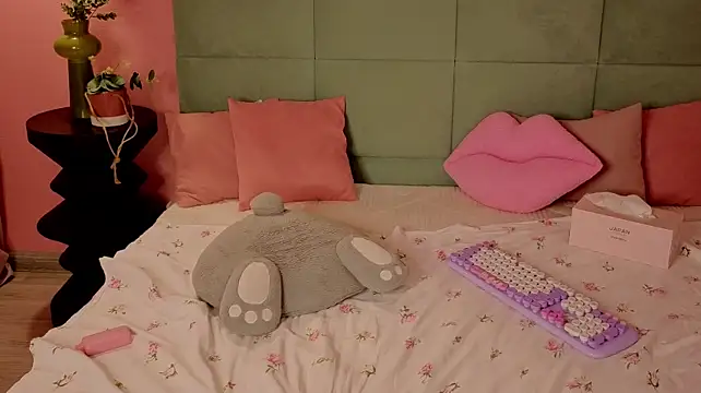 bella_stewarttt (F young) - finger in ass