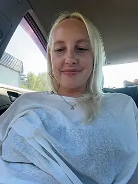 merlindave (F young) - Finger pussy/naked 🥵✌️🤪