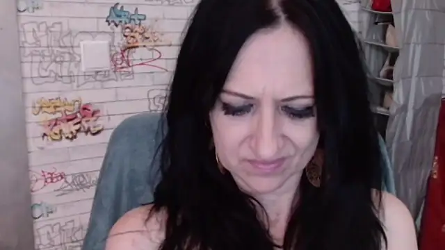 DebraMilf webcam
