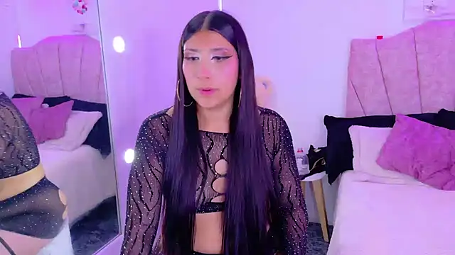 Sara_Blum webcam
