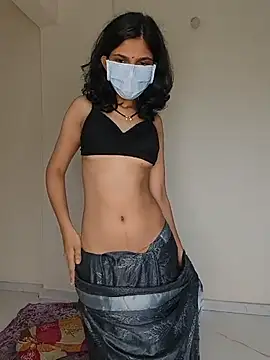 Shivani2002 live cam on StripChat