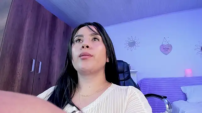 bonnygrey live cam on StripChat