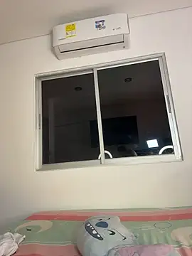 Shara_dreams webcam