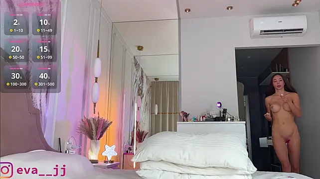 eva_jj (F young) - fingering pussy
