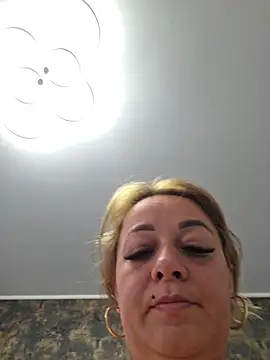 RuxyHuge42ETT