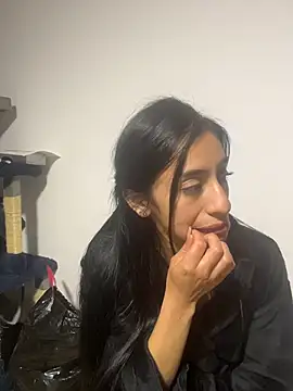 Lucyjoi webcam