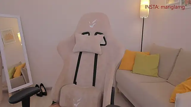 GoodGlamorGirl