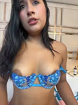 AlliceJhones webcam