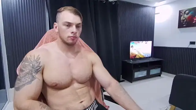 YourHotGreg live cam on StripChat