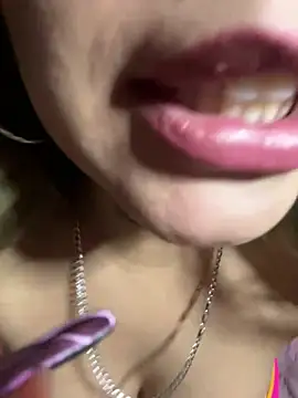 LilEuphoria live cam on StripChat