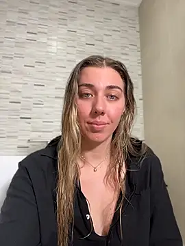 Aussielulu's live cam