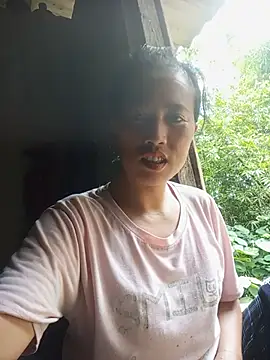 jerry-xx live cam on StripChat