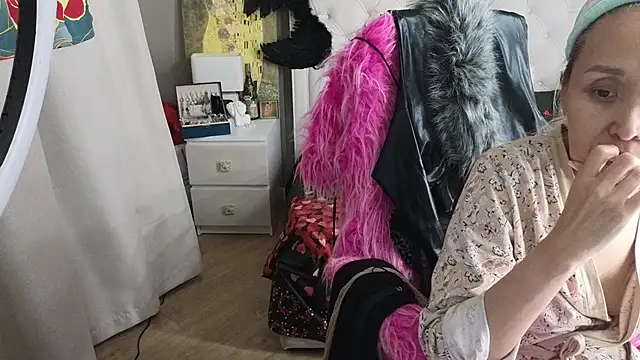 RoxalanaStar live cam on StripChat