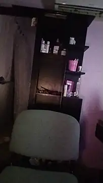 MIlan333X live cam on StripChat