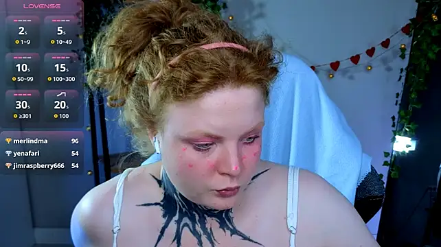 Cassie_xKiss live cam on StripChat
