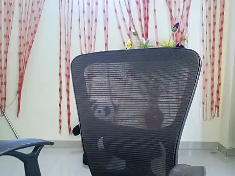 silent_girl69 live cam on StripChat