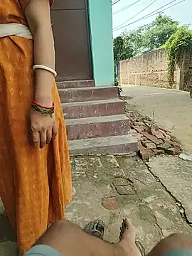 COUPLLE_VILLAGE live sex cam
