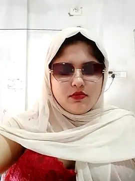 nusrat-n (F young) - Full nude
