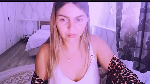 MagicKatarina_ live cam on StripChat