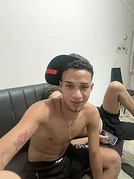 young boy friends_lust_latin xxx chat