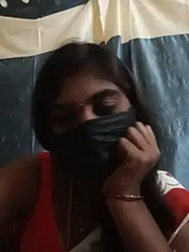 Keerthi_143 live webcam