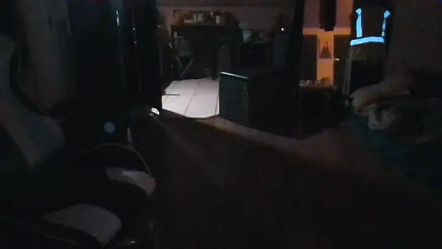 bigshh8 live cam on StripChat