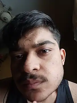 chunky guy Your_Secret_Guy xxx chat