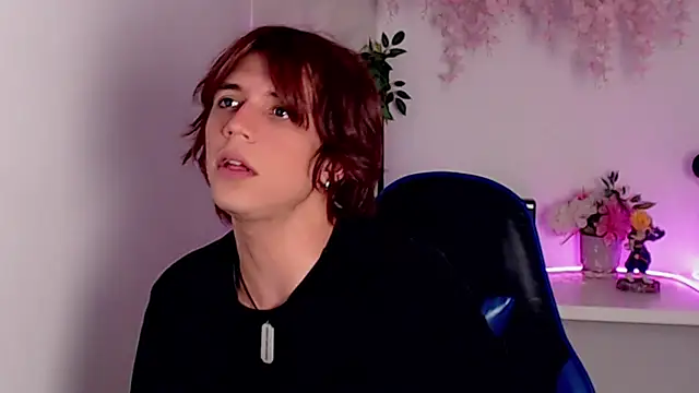 guy oli_dusk foot fetish