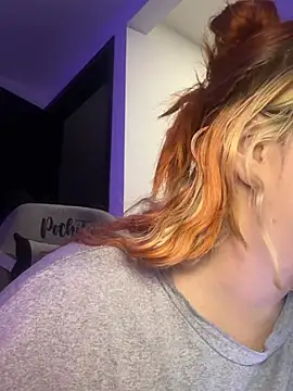sophia_weest99 (F young) - Let's take a shower 🔥