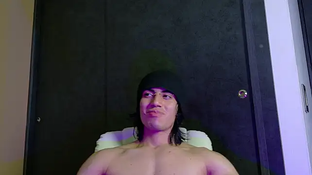 eren_jeager (M twink) - MAKE ME CUM