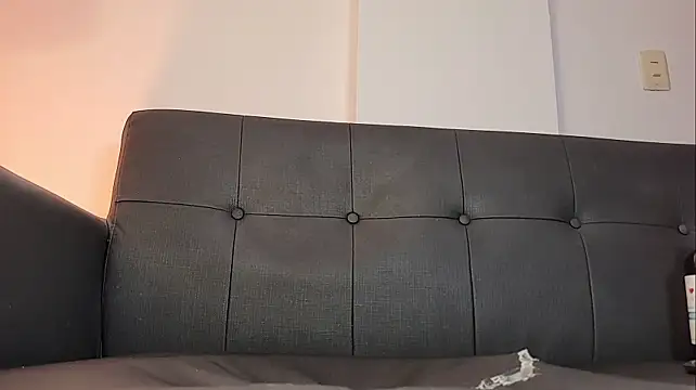 derek_stud_ (M young) - Can u make me Cum ?