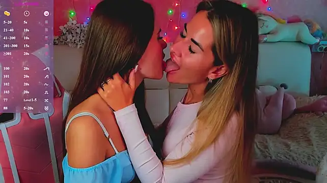 hotty_girls_here (G young) - HOT KISS