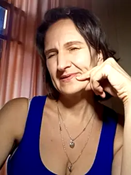 Alene_Lorrie live cam on StripChat