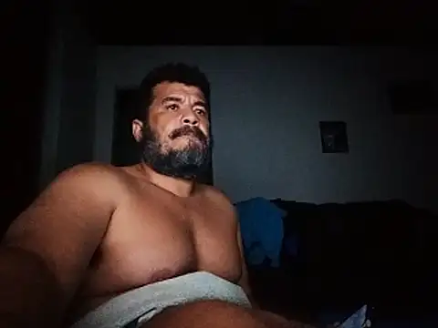 tarra122 live cam on StripChat