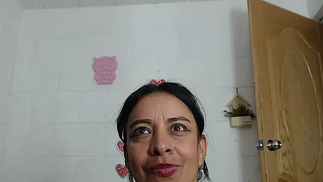 Dulce_Anita live cam on StripChat