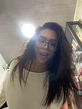 Samantha_Bernardo