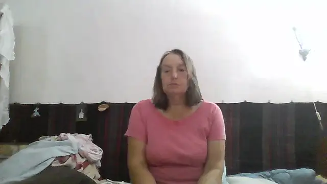 AnnaLive570 live cam on StripChat