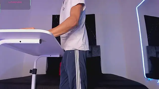 thiagosexy005 (M twink) - spanking show 🎯🍑🔥