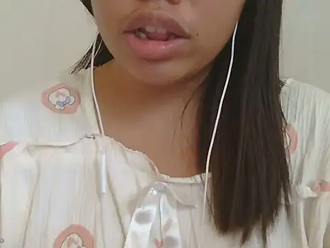 ChubbyButty live cam on StripChat