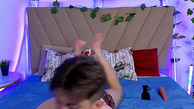 Miless_Cooper live sex cam