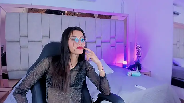 BiancaSlender live cam on StripChat