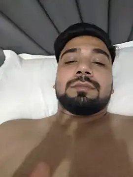 12vxyz live sex cam